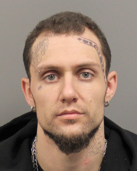 Dustin August Lesley DRAKE : 